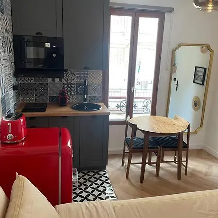 The Place To Be In Apartment *